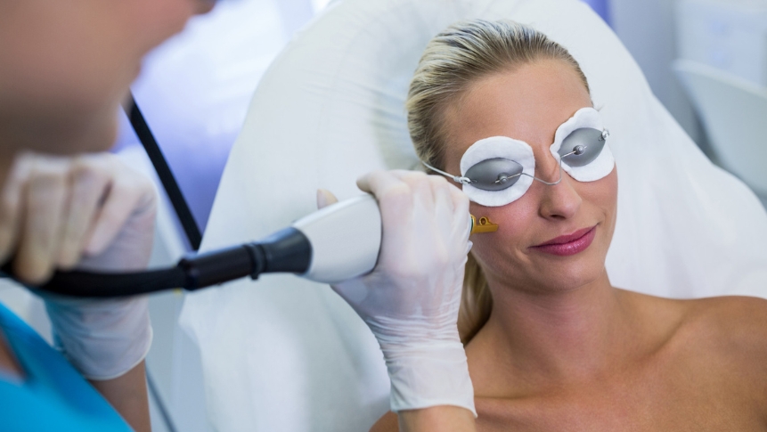 Laser enlarged pores treatment smoothing skin and tightening pores